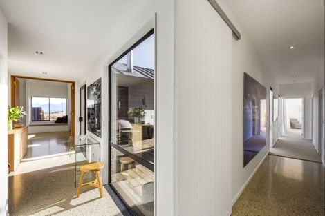 Photo of property in 7 Rabbiters Drive, Jacks Point, Queenstown, 9371