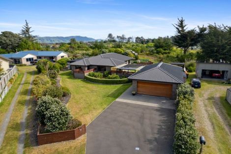 Photo of property in 7 Byron Brown Place, Otaki Beach, Otaki, 5512