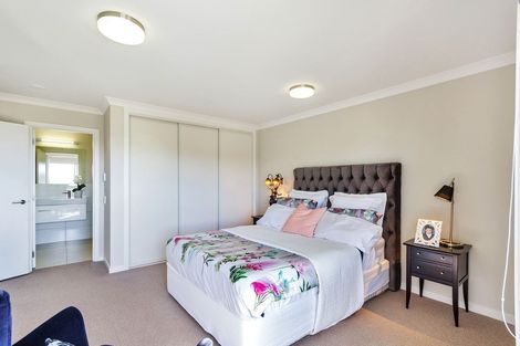 Photo of property in 104 Landmark Terrace, Orewa, 0931