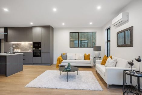 Photo of property in 3d Margaret Place, Milford, Auckland, 0620