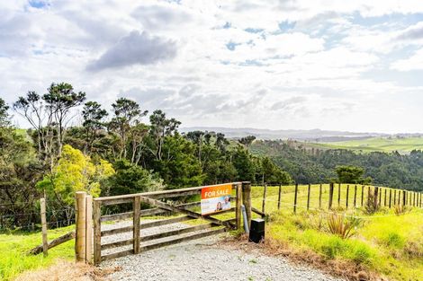 Photo of property in 174a Cames Road, Mangawhai, 0975