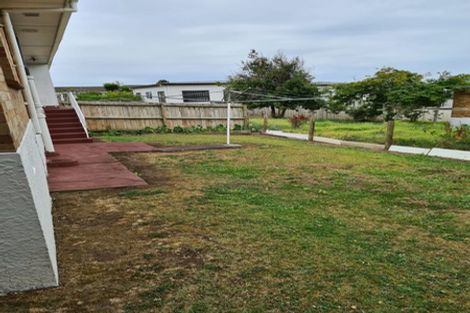 Photo of property in 2/5 Wyllie Road, Papatoetoe, Auckland, 2025
