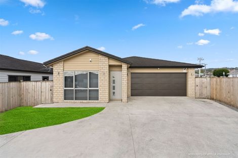 Photo of property in 208 Clevedon Road, Papakura, 2110