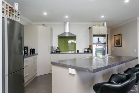 Photo of property in 8 Brompton Close, Richmond Heights, Taupo, 3330
