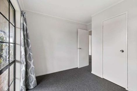 Photo of property in 50 Trimdon Street, Randwick Park, Auckland, 2105
