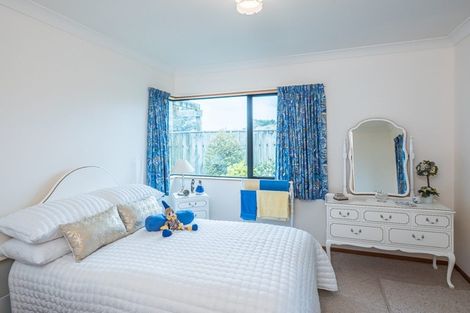 Photo of property in 11 Barrett Drive, Waikanae Beach, Waikanae, 5036