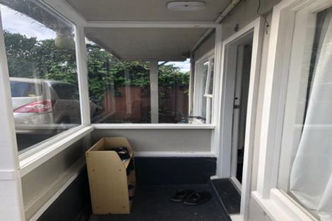 Photo of property in 327 Adelaide Road, Newtown, Wellington, 6021