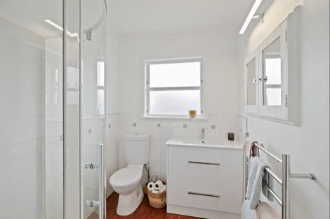 Photo of property in 6 Ely Place, Levin, 5510