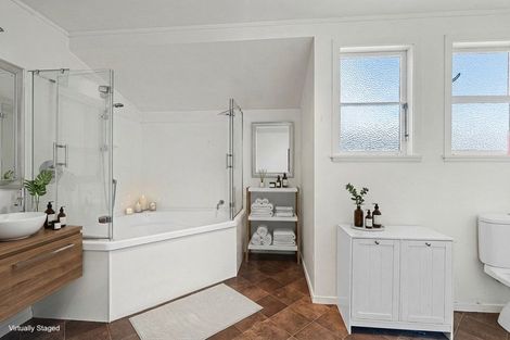 Photo of property in 171 Powderham Street, New Plymouth, 4310