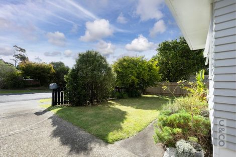 Photo of property in 17 Tapu Road, Huapai, Kumeu, 0810