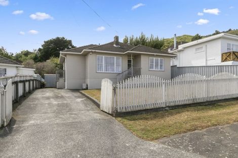 Photo of property in 19 Castlerea Street, Wainuiomata, Lower Hutt, 5014