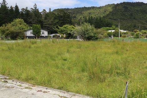Photo of property in 14 Litchfield Street, Kaiata, Greymouth, 7805