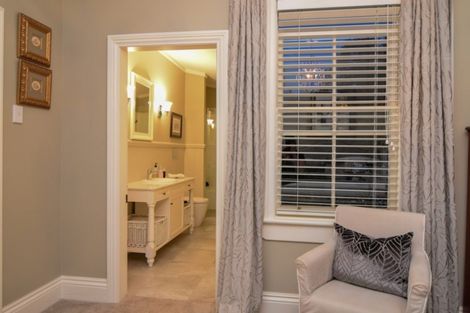 Photo of property in 10 Dixon Street, Carterton, 5713