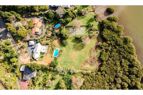 Photo of property in 11 The Lookout, Kerikeri, 0230