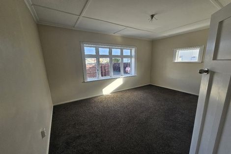 Photo of property in 143 Rongotai Road, Kilbirnie, Wellington, 6022