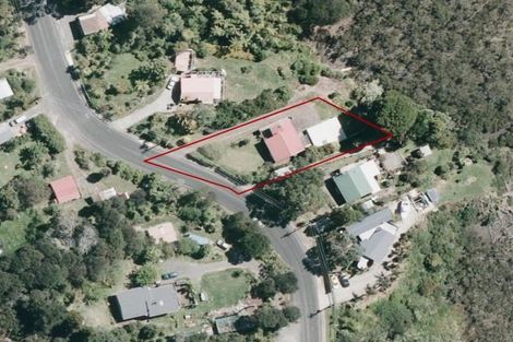 Photo of property in 628 Huia Road, Parau, Auckland, 0604