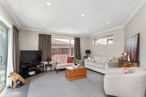 Photo of property in 2a Wildberry Street, Woolston, Christchurch, 8023