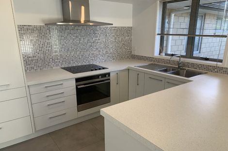 Photo of property in 1 Muncaster Road, Snells Beach, 0920