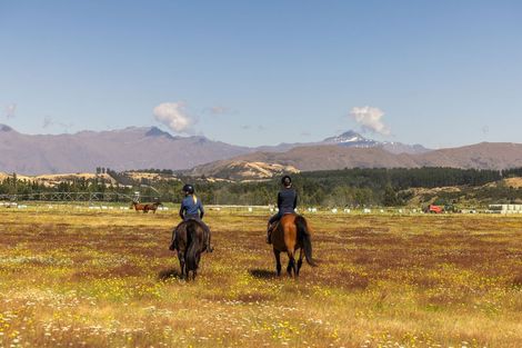Photo of property in 24 Lachlan Avenue, Hawea Flat, Lake Hawea, 9382