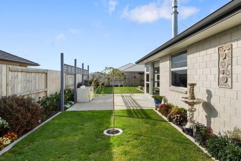 Photo of property in 10 Batty Street, Papamoa Beach, Papamoa, 3118