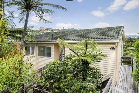 Photo of property in 4 Chancellor Way, Crofton Downs, Wellington, 6035