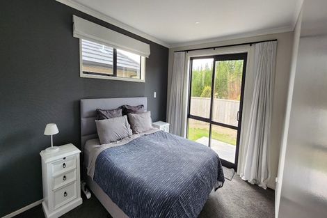 Photo of property in 41 Schooner Drive, Whitby, Porirua, 5024