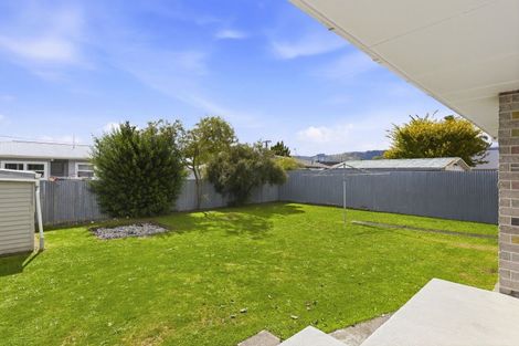Photo of property in 3 Selwyn Street, Levin, 5510