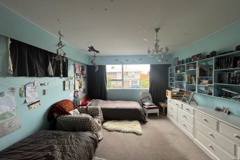 Photo of property in 14 Ardal Grove, Tirohanga, Lower Hutt, 5010