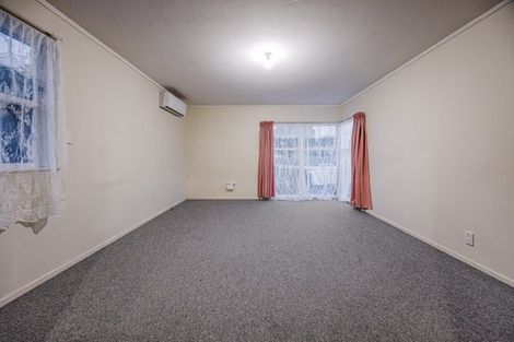 Photo of property in 27 President Avenue, Papakura, 2110