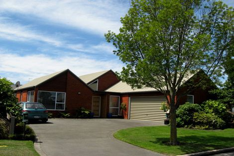 Photo of property in 22 Althorp Place, Avonhead, Christchurch, 8042
