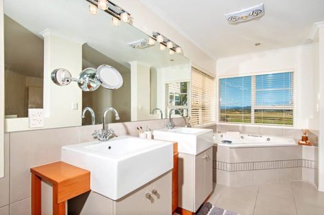 Photo of property in 19 Island View Heights, Coastlands, Whakatane, 3120