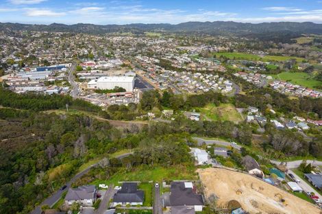 Photo of property in 103 Rangeview Road, Sunnyvale, Auckland, 0612