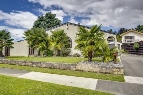Photo of property in 17 Churchill Drive, Taradale, Napier, 4112