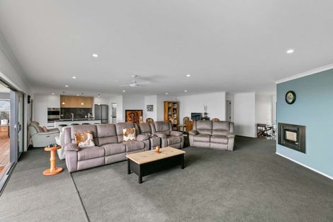 Photo of property in 212 Black Jack Road, Kuaotunu, Whitianga, 3592