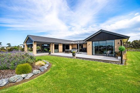 Photo of property in 13 Layci Lane, Waipu, 0582