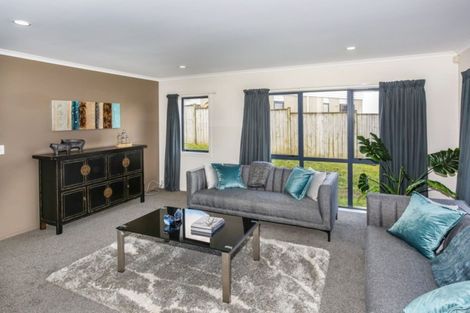 Photo of property in 5 Kokako Rise, Papakura, 2110