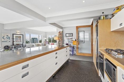 Photo of property in Samoa High Commission, 3/1 Wesley Road, Kelburn, Wellington, 6012