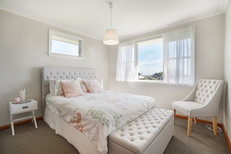 Photo of property in 28 Rata Street, Tokomaru, Palmerston North, 4474