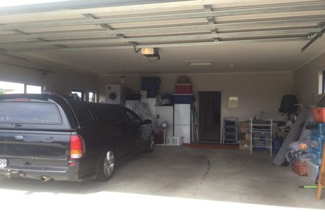 Photo of property in 22 Pipi Dune, Whitianga, 3510