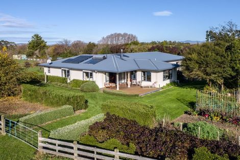 Photo of property in 100 Battersea Road, Morison Bush, Greytown, 5794