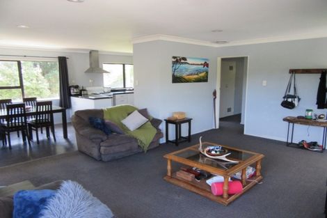 Photo of property in 9 Oaklands Grove, Clouston Park, Upper Hutt, 5018