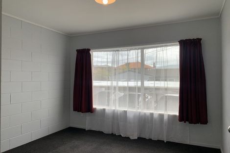 Photo of property in 9 Alston Avenue, Kelston, Auckland, 0602