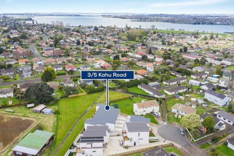 Photo of property in 5b Kahu Road, Paremata, Porirua, 5024
