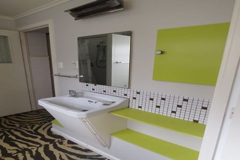 Photo of property in 1/78 Castor Bay Road, Castor Bay, Auckland, 0620