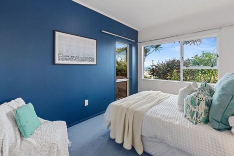 Photo of property in 98 Hebron Road, Waiake, Auckland, 0630