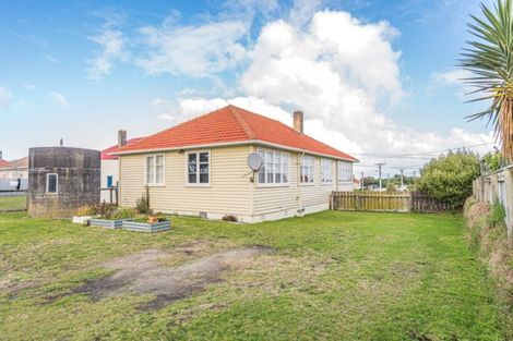 Photo of property in 86 Swiss Avenue, Gonville, Whanganui, 4501