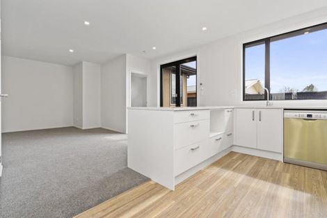 Photo of property in 1/4 Heath Street, Saint Andrews, Hamilton, 3200