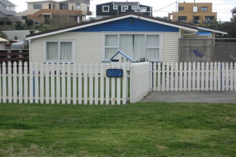 Photo of property in 53 Park Avenue, Waitarere Beach, Levin, 5510