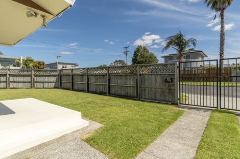Photo of property in 1 Karaka Road, Otumoetai, Tauranga, 3110