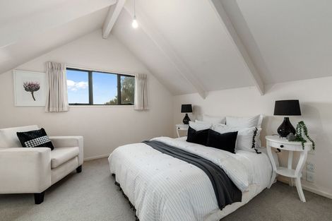Photo of property in 2/2 School Road, Belmont, Auckland, 0622